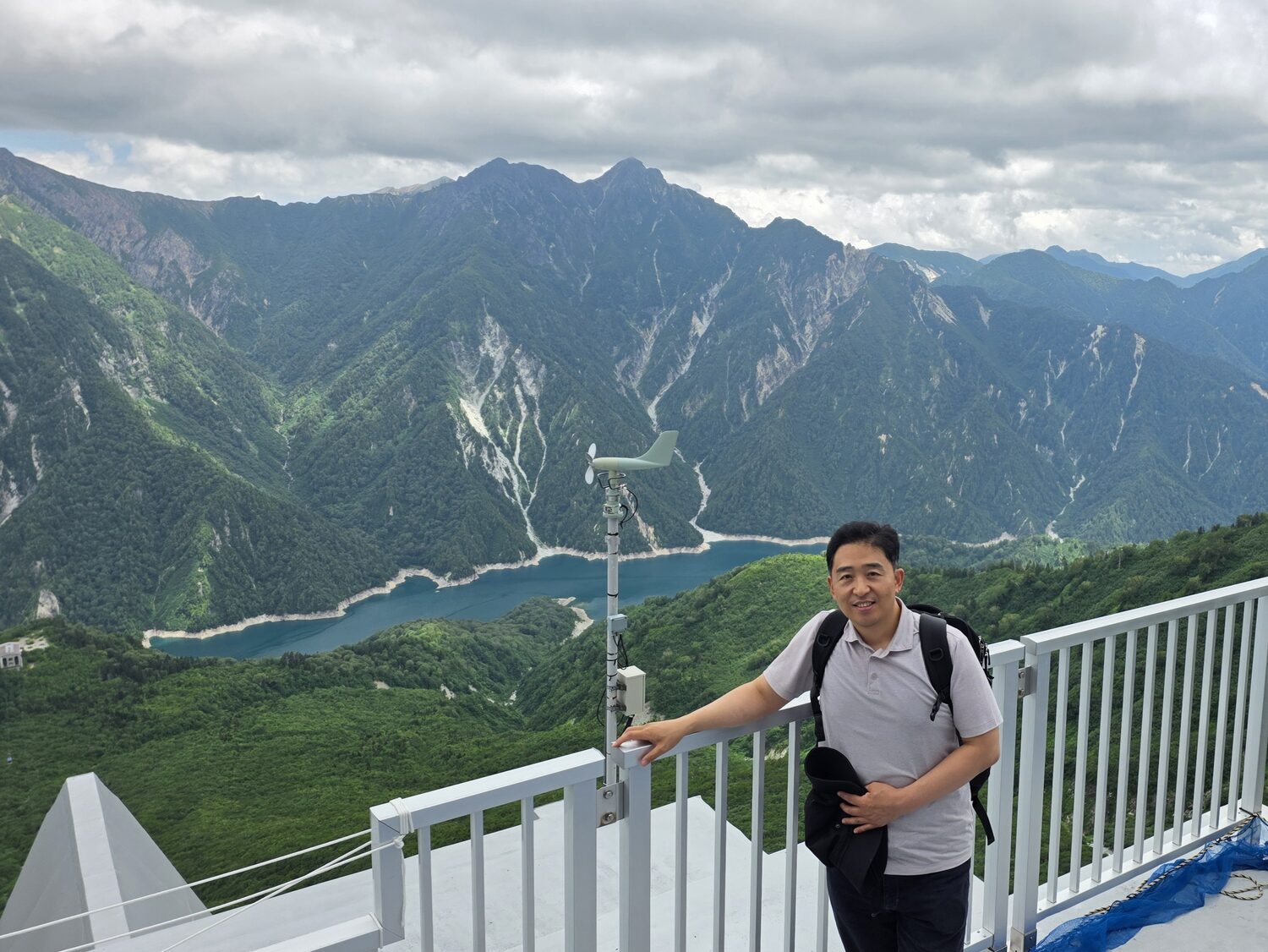 구로베댐 전망